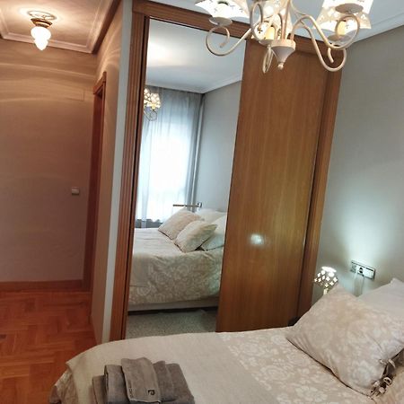 Centrico Apartamento Oviedo Parking Y Wifi Gratuitos Admite Mascotas Luaran gambar