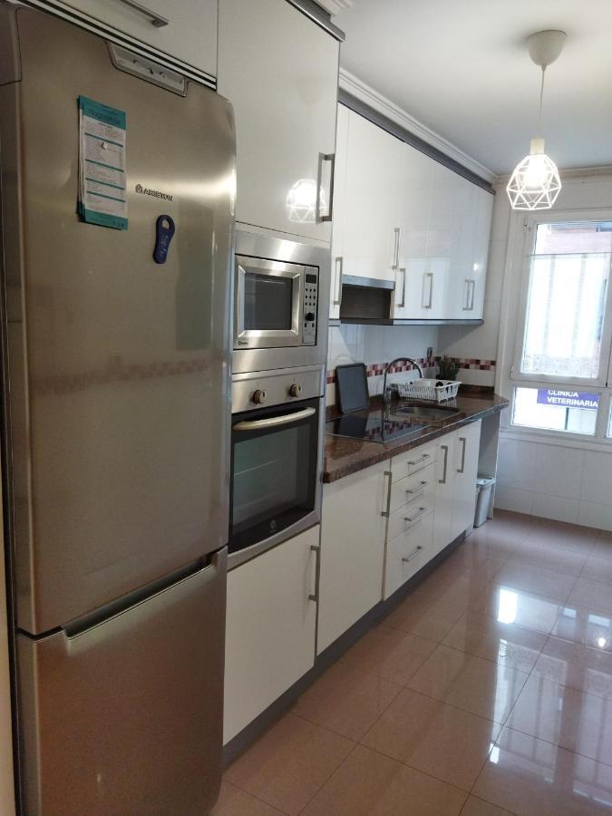 Centrico Apartamento Oviedo Parking Y Wifi Gratuitos Admite Mascotas Luaran gambar
