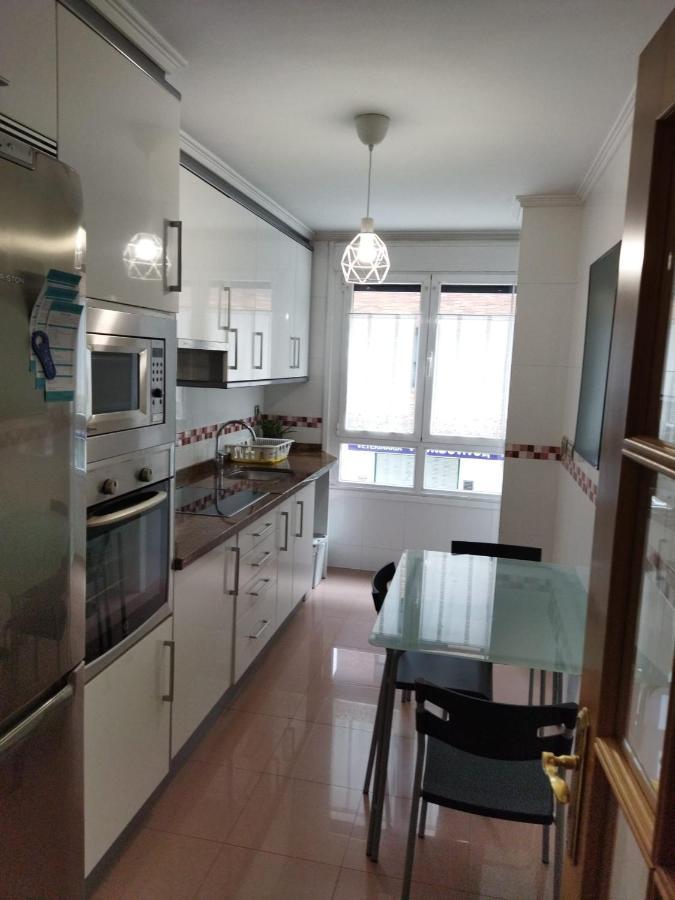 Centrico Apartamento Oviedo Parking Y Wifi Gratuitos Admite Mascotas Luaran gambar
