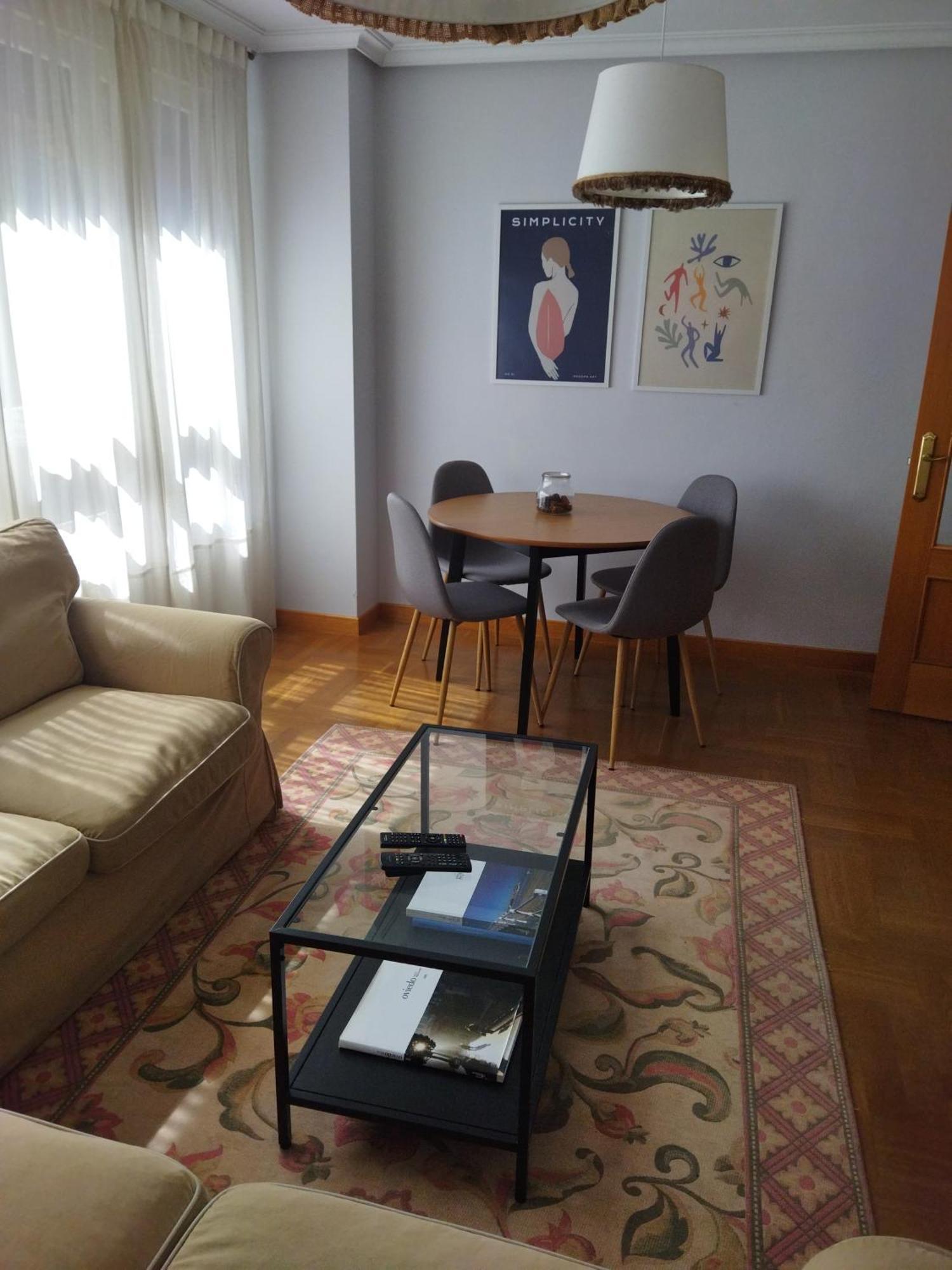 Centrico Apartamento Oviedo Parking Y Wifi Gratuitos Admite Mascotas Luaran gambar